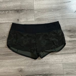 Lululemon camo speed shorts